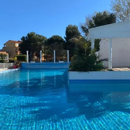 Apartment Bel T3 Avec Jardin Canet-en-Roussillon